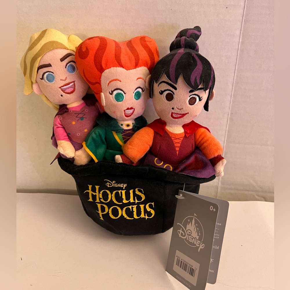 Disney Sanderson Sisters Plush Trio with Cauldron - Picture 3 of 3